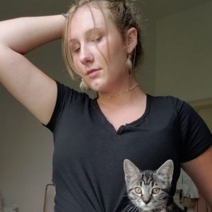 Meet your Posher, Anna ruth